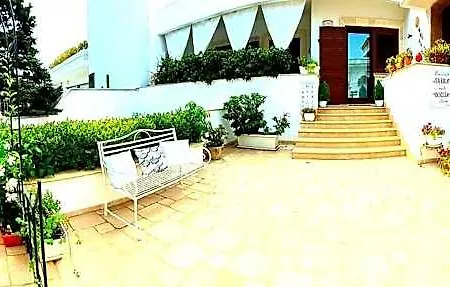 Bed & Breakfast Mama Dami 4*